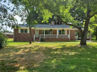 1820 Colonial Acres Cir, York, SC 29745