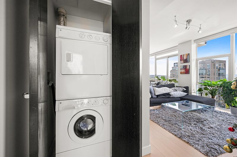 Vancouver Condominimum for rent - 2 Bedrooms — photo 15