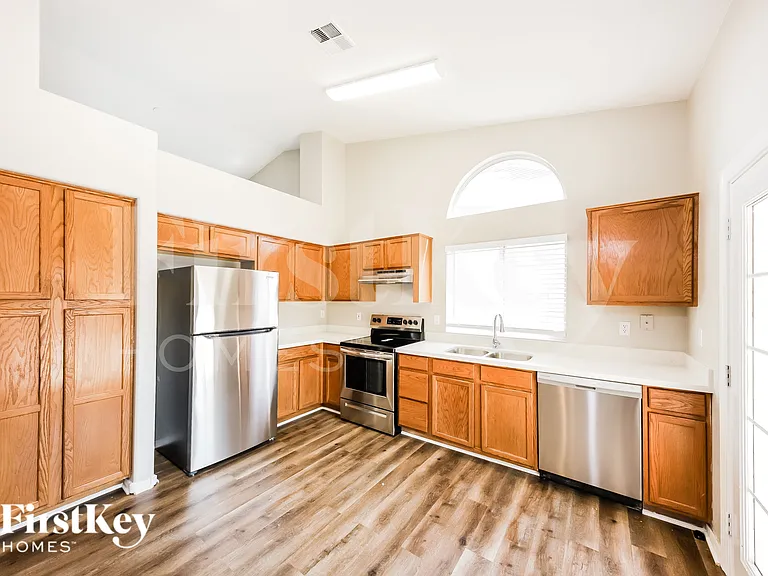 14919 W Honeysuckle Ln — Photo 9
