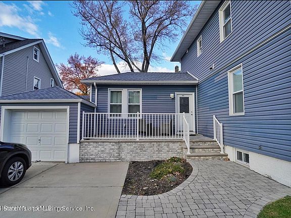 3rd image of 634 Jewett Ave
