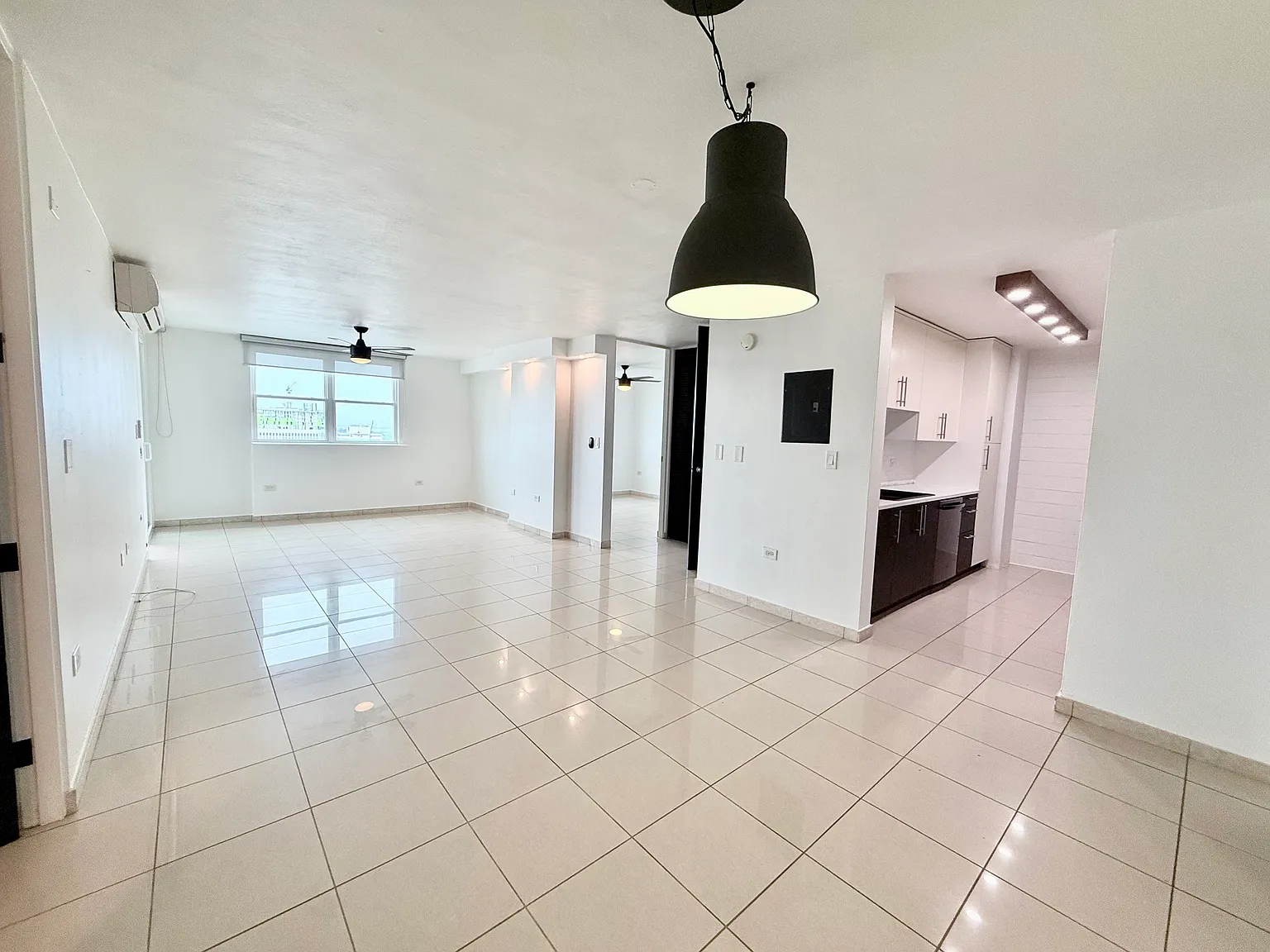 2 bed, 1244 sqft, $3,250 — Photo 3