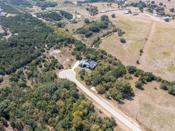 8452 Hollandbush Ct, Cleburne, TX 76033