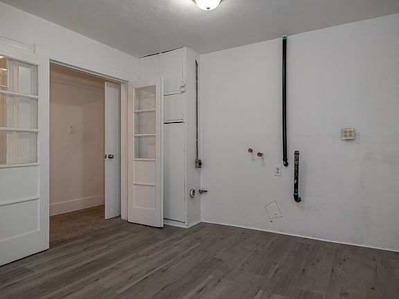 2nd image of 16155 Church St