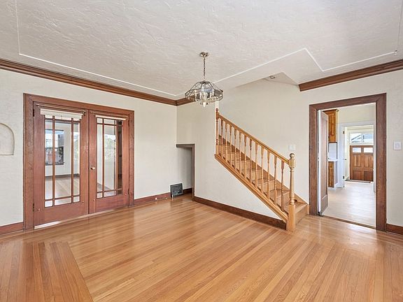 5th image of 5175 Carter Ave