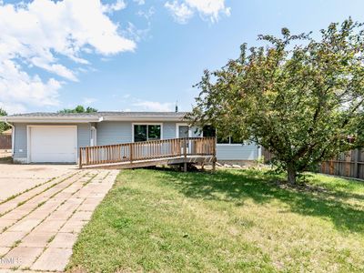748 8th Ave E, Dickinson, ND, 58601