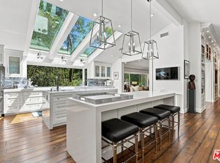 3235 Oakdell Ln, Studio City, CA 91604