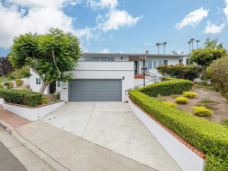 7920 Avenida Alamar — Photo 2