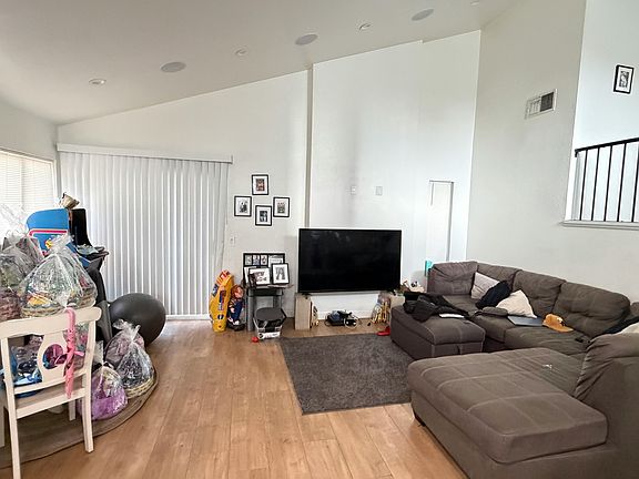 4th image of 44818 Benald St