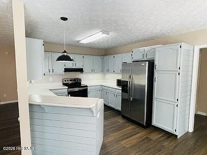 3rd image of 203 Devonshire Dr
