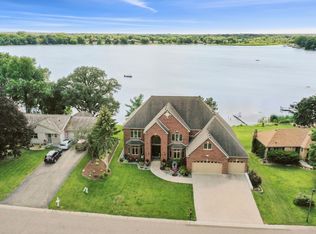 17003 Weaver Lake Dr, Maple Grove, MN 55311