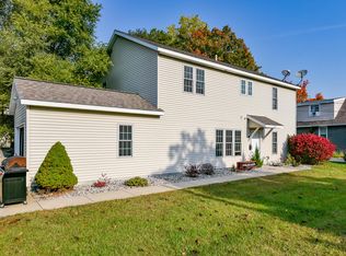 1047 Patton Ave NW, Grand Rapids, MI