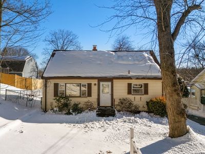 56 North St, Walpole, MA, 02081