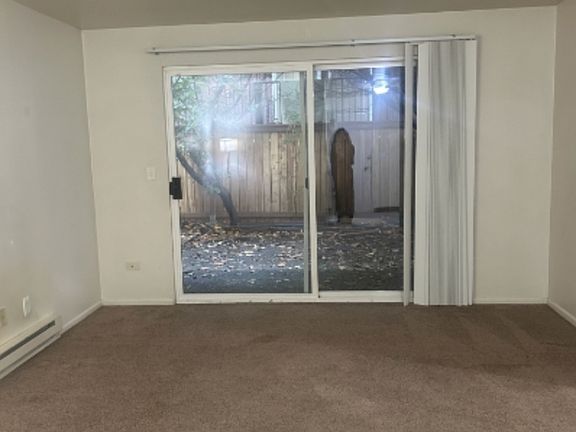 5th image of 5043 15th Ave NE #1001