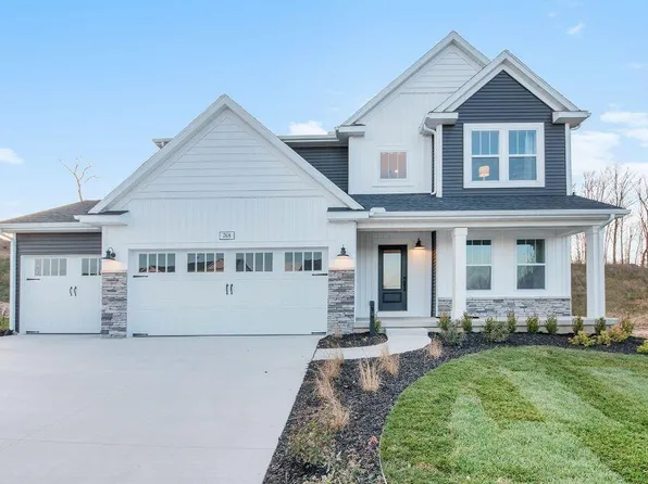 768 Sun Stone Dr, Byron Center, MI 49315