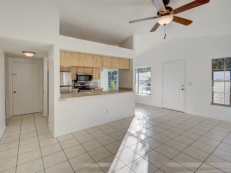 3683 Wynford Dr — Photo 7