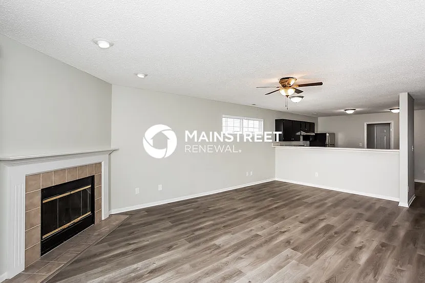 4550 Riverbrook Ln — Photo 4