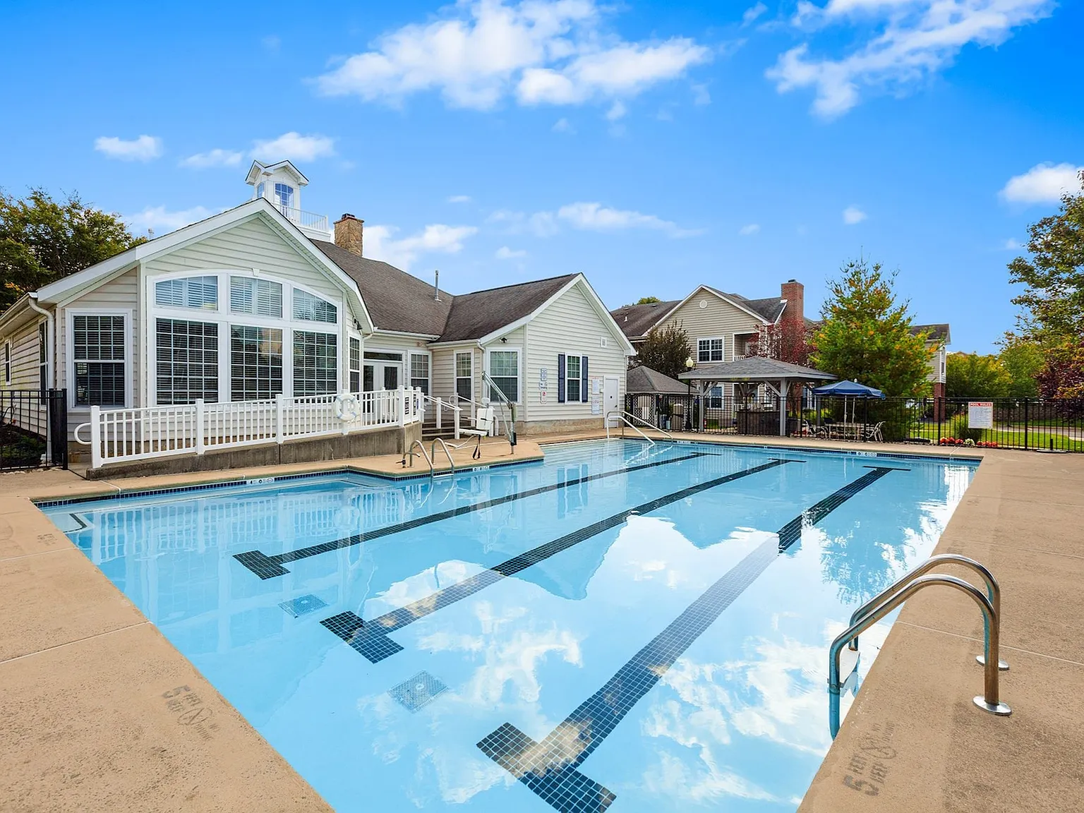 HeatherGate at Oxford Valley 55+ Active Adult Apartment Homes — Photo 3