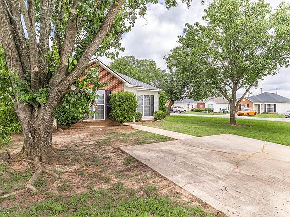 2nd image of 115 Lauren Way