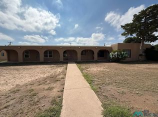1501 W Hank Ave, Artesia, NM 88210