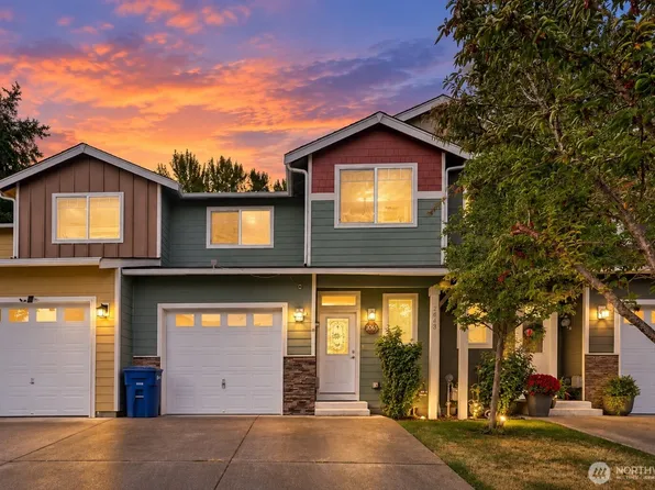 2063 S 263rd Street, Des Moines, WA 98198