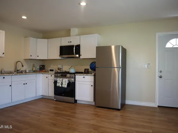 19155 Sylvan St #19153, Reseda, CA 91335