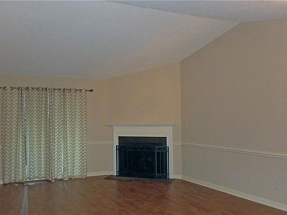 4th image of 1 Brandy Ct