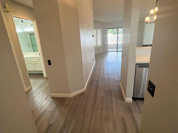 5th image of 23060 Paseo De Terrado Unit 5