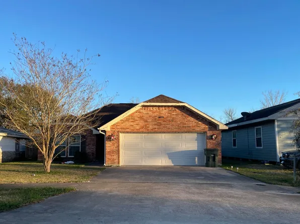 1742 9th St, Port Arthur, TX 77640