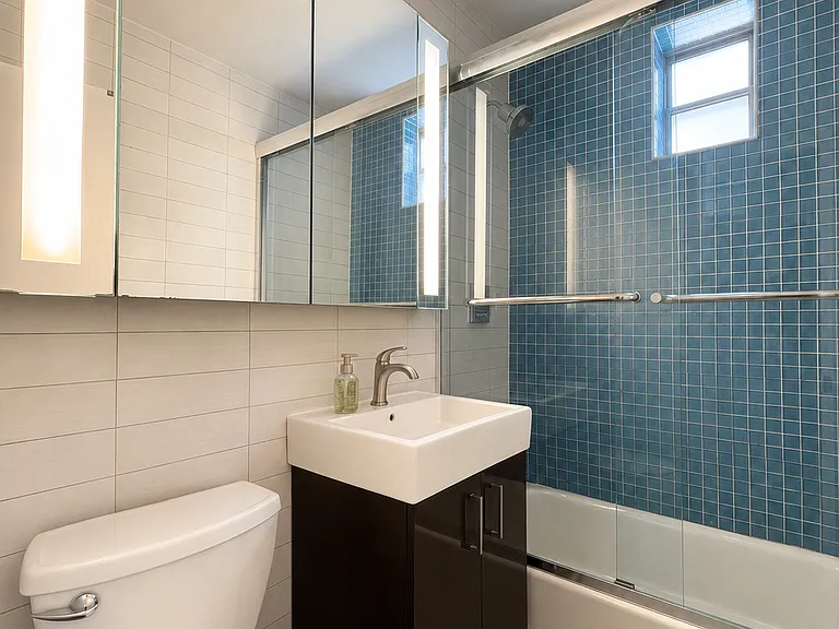 12 Charles St #4A — Photo 6
