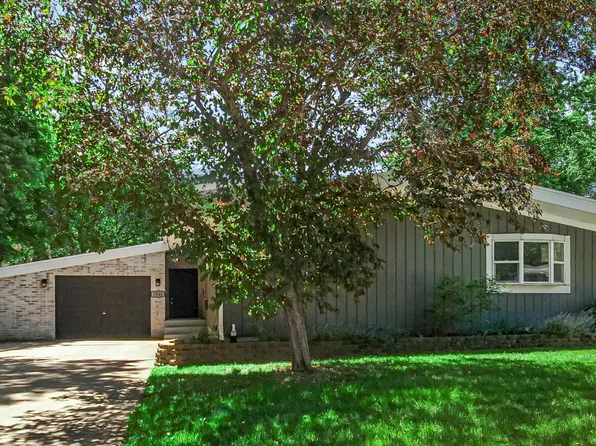 2548 Wicker Ave, Highland, IN 46322
