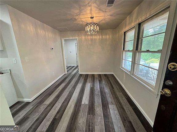 4th image of 519 Chevelle Ln