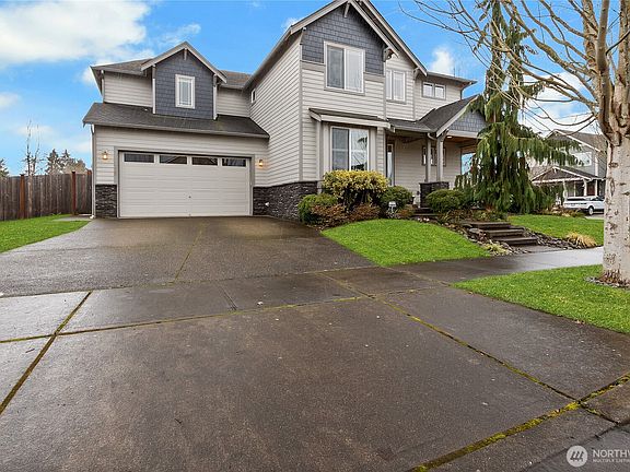 3rd image of 14925 Benton Loop