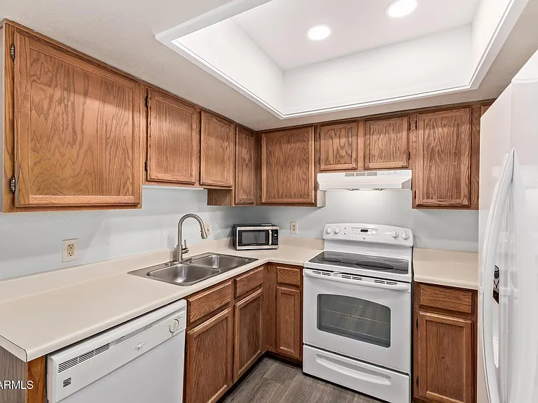 14220 N Galatea Dr #B — Photo 11