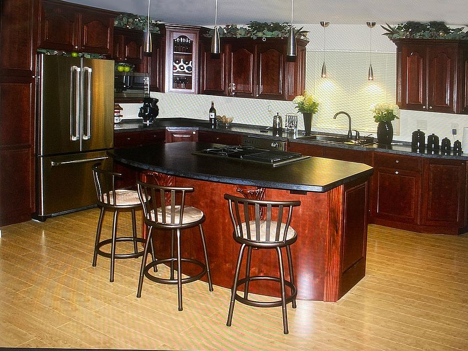 2nd image of 305 Corny Ln