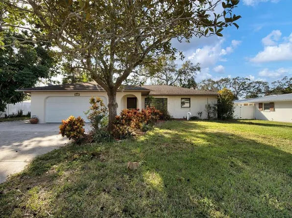 2516 Trinidad St, Sarasota, FL 34231