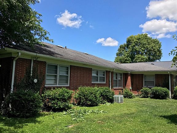 3rd image of 7714 Danville Park