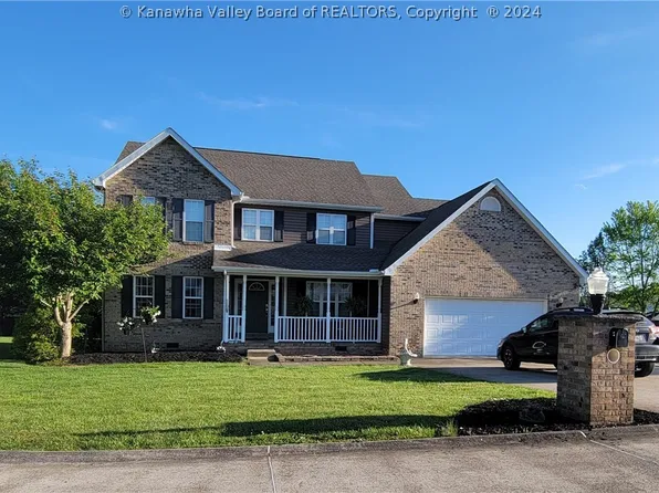 601 Kecia Dr, Hurricane, WV 25526