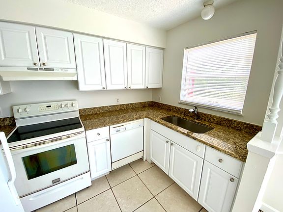 3rd image of 3175 SE Bonita St #3191