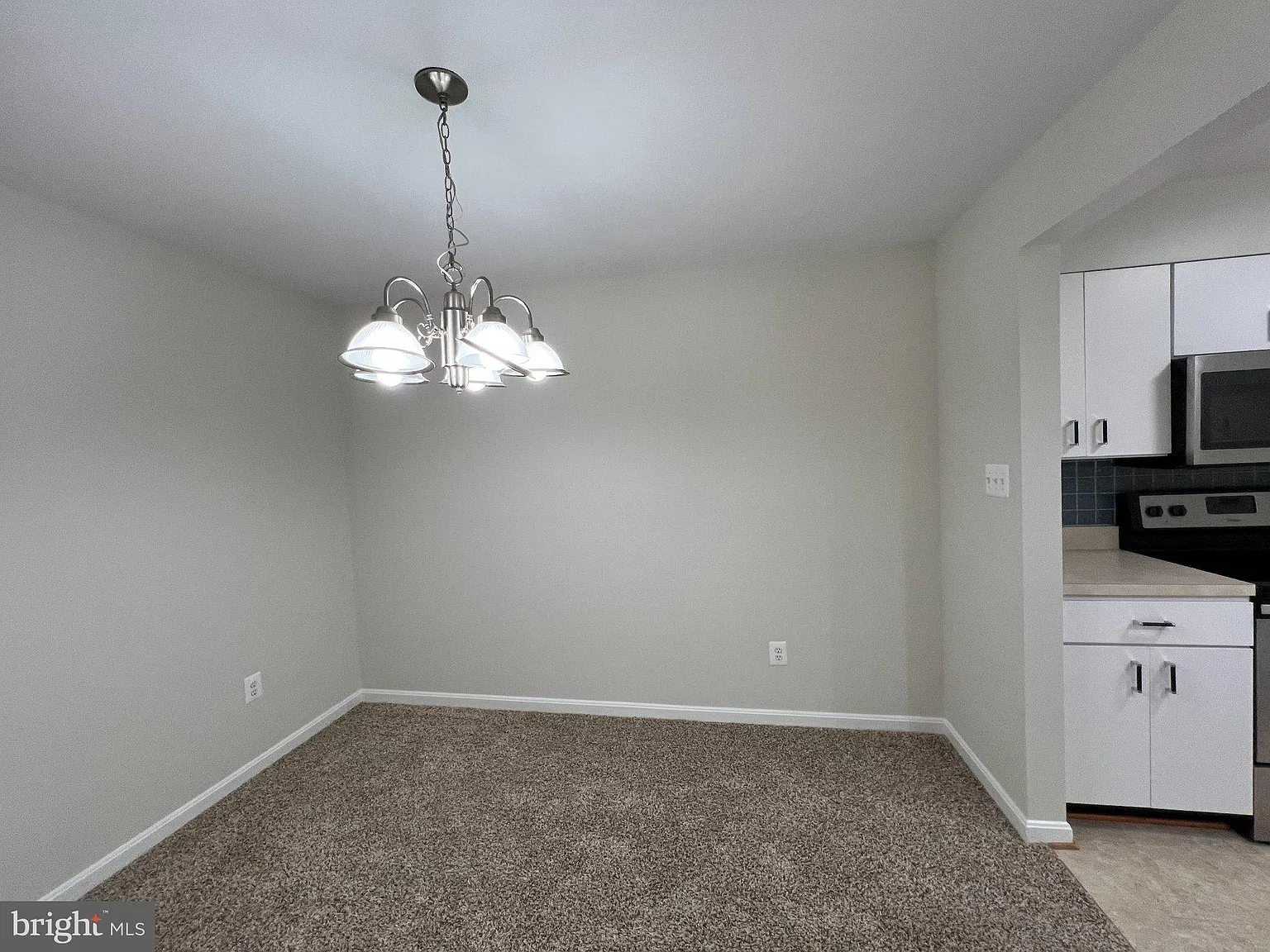 2 bed, 2.0 bath, 1130 sqft, $2,300 — Photo 4
