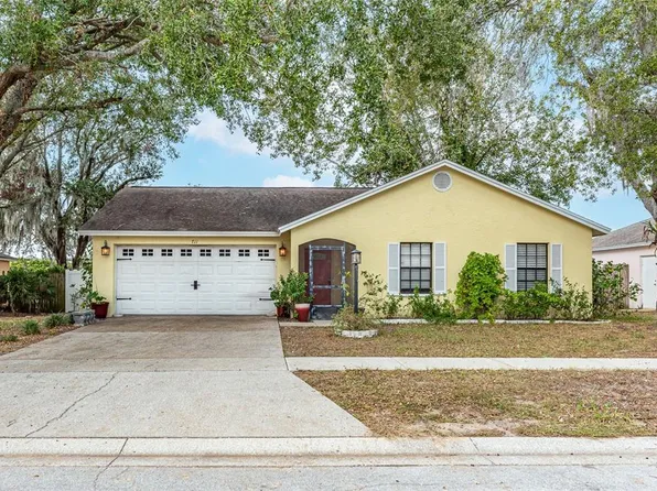 711 Chilt Dr, Brandon, FL 33510