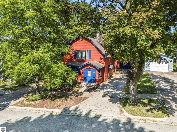 211 E Division St, Cadillac, MI 49601