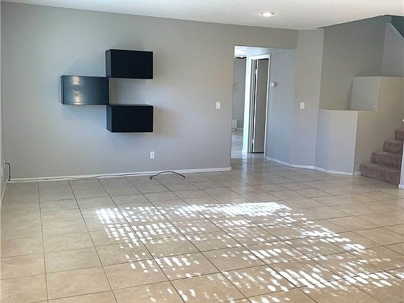 3rd image of 2301 Jasmine Garden Dr