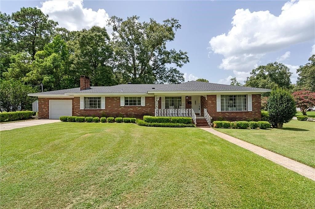 303 Pelham St, Chickasaw, AL 36611 Zillow