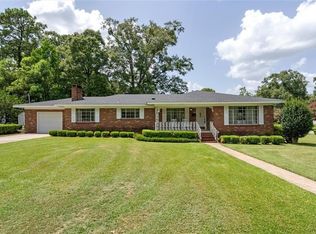 303 Pelham St, Chickasaw, AL 36611