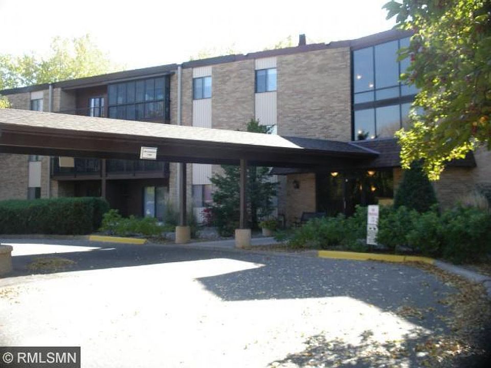 1st image of 2670 Oxford St N APT 209