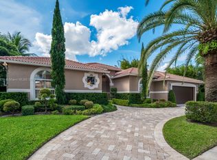 2535 Golf View Dr, Fort Lauderdale, FL 33327