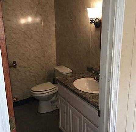 5th image of 54 Village Ave