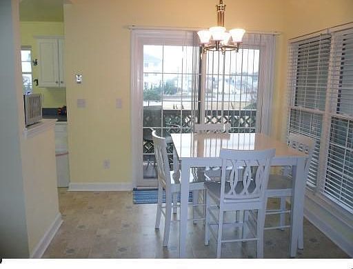 4th image of 403 Harbour Point #303