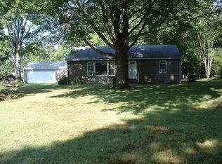 413 Meadow Mist Rd, Pulaski, PA 16143