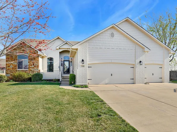 2918 N Parkdale Ct, Wichita, KS 67205